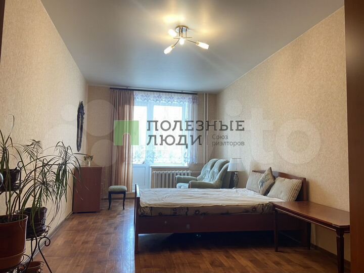 3-к. квартира, 108 м², 3/10 эт.