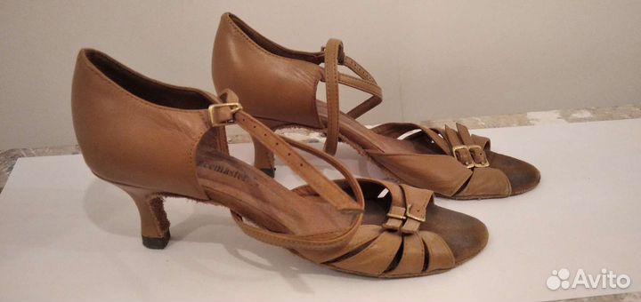Туфли женские для бальных танцев