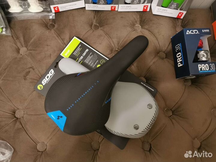 Седло Cube RFR новое Германия