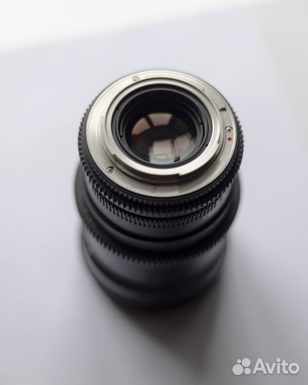 Объектив Samyang 35 mm T1.5 cine (Full frame)