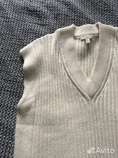 Жилетка вязаная hm