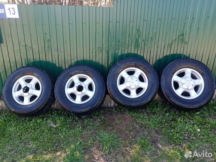 Комплект колёс r 16 на УАЗ (Патриот, Хантер)