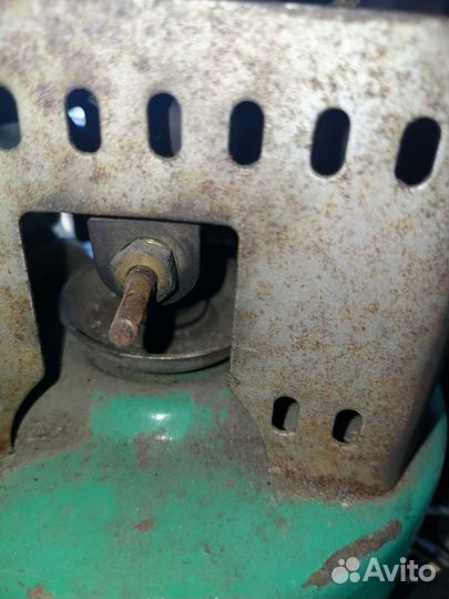 Примус шмель 2