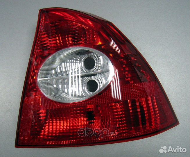 Фонарь задний правый Ford Focus 2 (седан)
