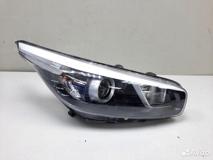 Фара правая ксенон KIA ceed 2 GT 3D 2012-2018