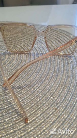 Солнцезащитные очки