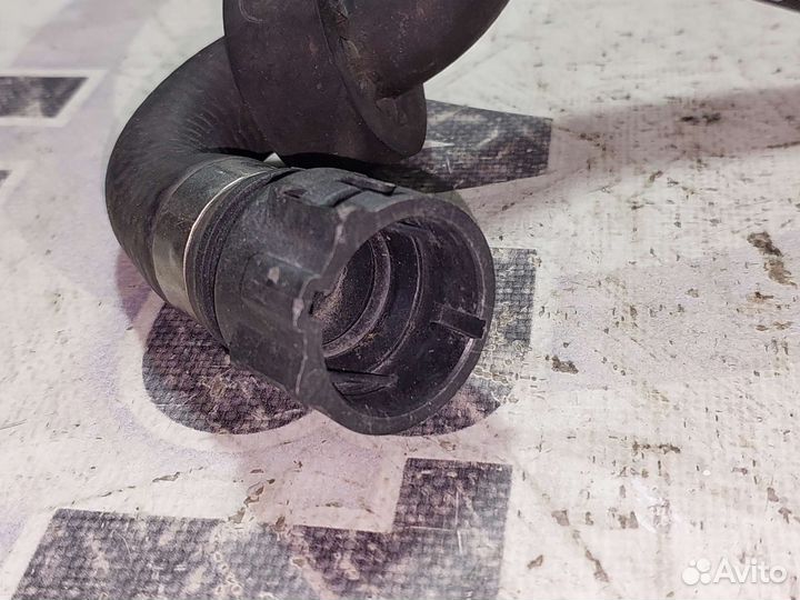 Патрубок охлаждения BMW E53