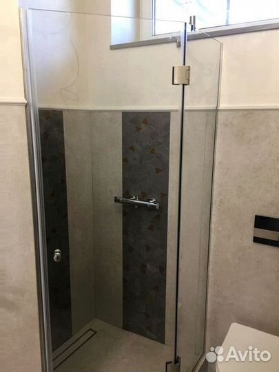 Душевые уголки / Душевые перегородки