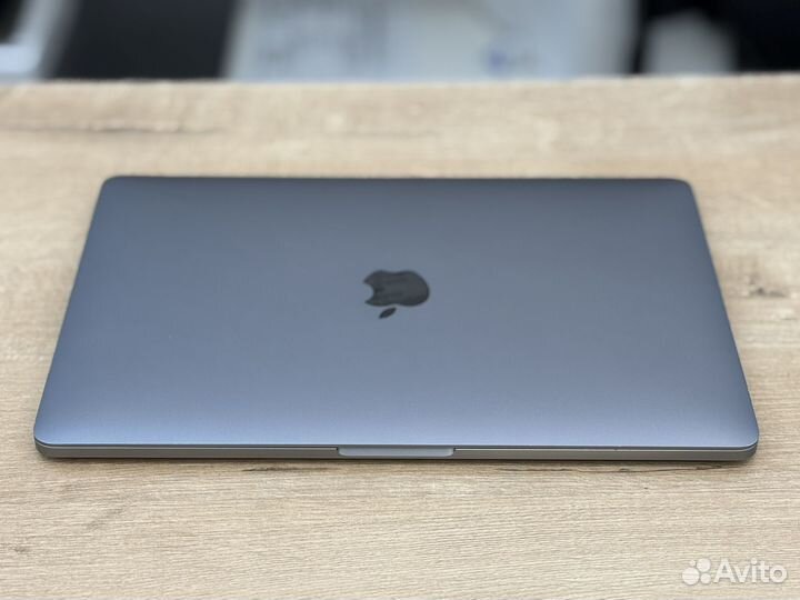 Apple MacBook Pro 13 2017 Core i5/ 8 RAM/ 256 SSD