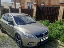 Kia Ceed 1.4 MT, 2010, 227 000 км, с пробегом, цена 695 000 руб.