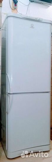 Холодильник Индезит. Двухкамерный