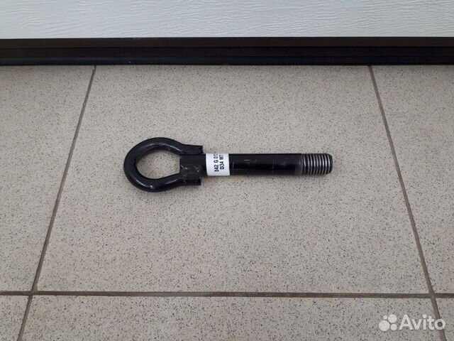 Буксировочный крюк Рено Логан Сандеро