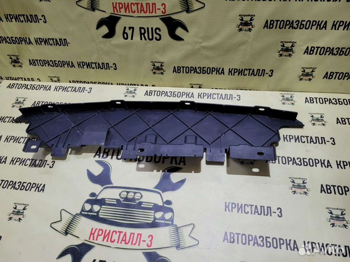 Дефлектор радиатора нижний Nissan Qashqai j10