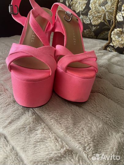 Босоножки 39