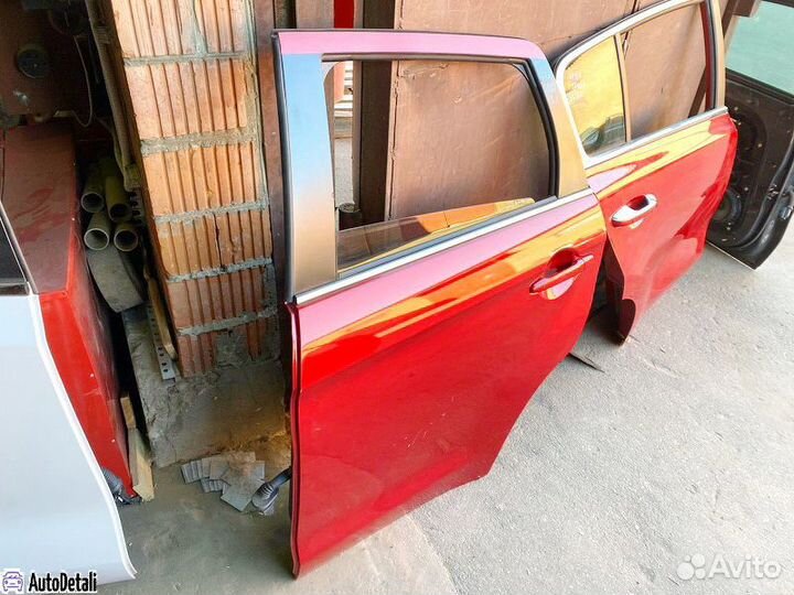 Дверь Mitsubishi ASX задняя левая б/у