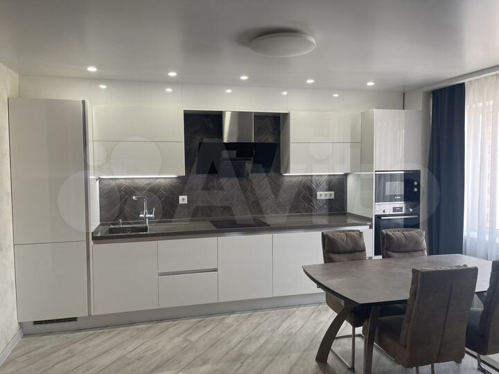 3-к. квартира, 86,6 м², 10/10 эт.