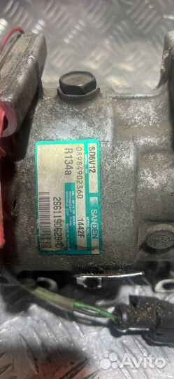 Компрессор кондиционера Mazda 2 DY 2003