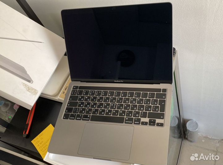 Macbook pro 13 2020 i5 A2251 2 GHZ 16 RAM 1 TB