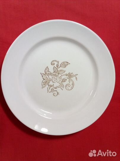 Тарелка Керамическая \ СССР \ Цена за 7 тарелок \