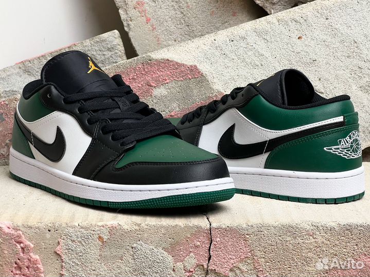 Nike Air Jordan 1 Low Green Toe