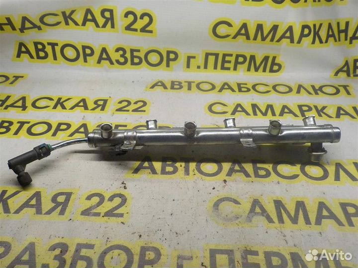 Рейка топливная (рампа) Chrysler Voyager IV 2001