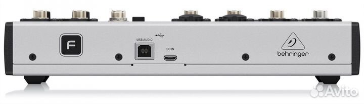 Микшерный пульт Behringer flow 8