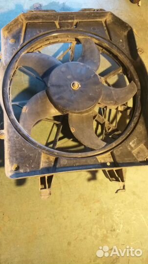 Вентилятор охлаждения радиатора