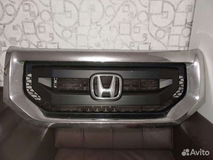 Решетка радиатора Honda Pilot