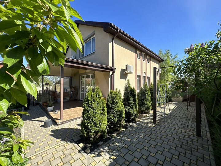 Дом 160 м² на участке 6 сот.