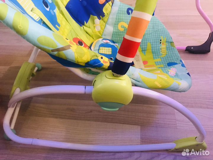 Детские качели и шезлонг