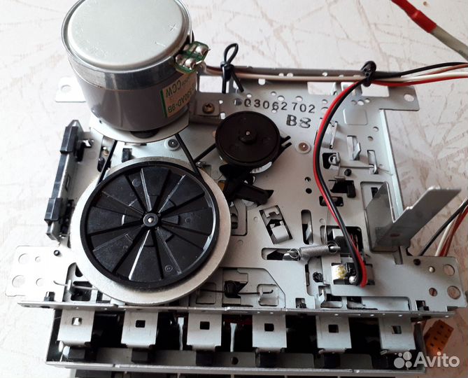 Лентопротяжный механизм LG