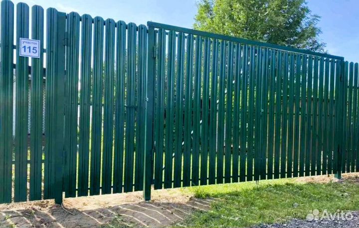 Забор из евроштакетника цена за метр качественно