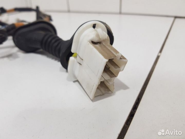 Электропроводка двери задняя правая