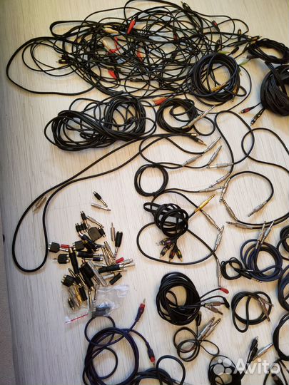 Кабели,переходники,микрофоны аудио и другое