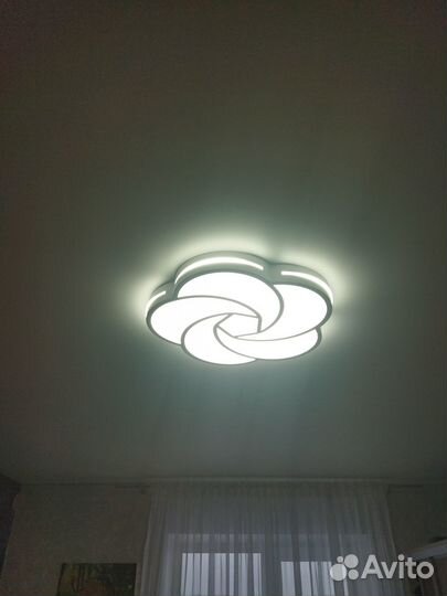 Светильник Flower LED 60W White