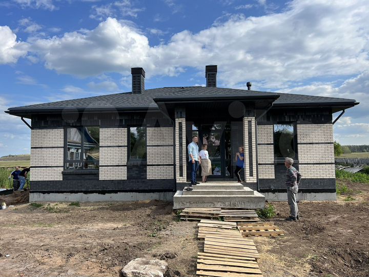 Коттедж 115 м² на участке 10 сот.