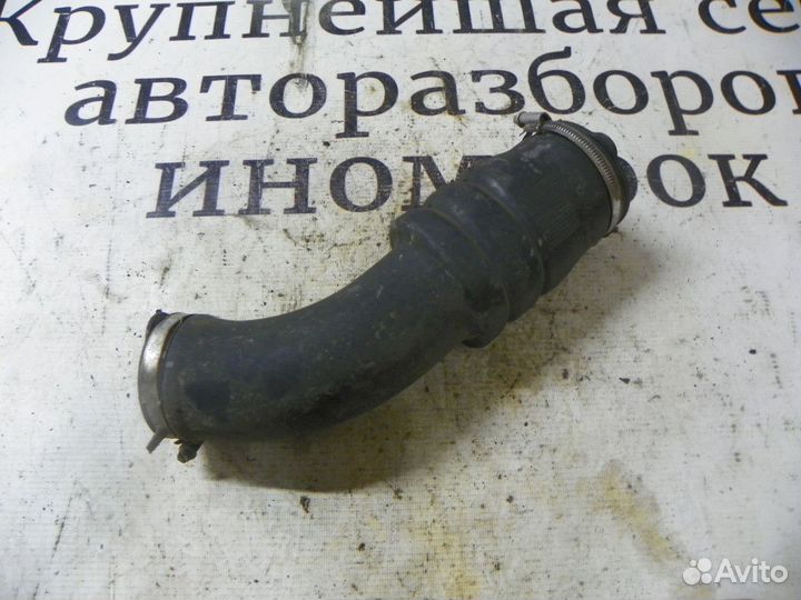 Патрубок воздушного фильтра Ford S-MAX