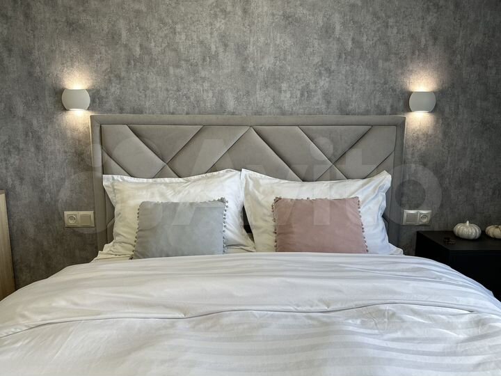 2-к. квартира, 76 м², 10/16 эт.