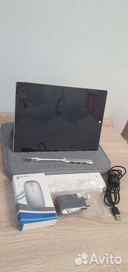 Планшет Microsoft Surface 3