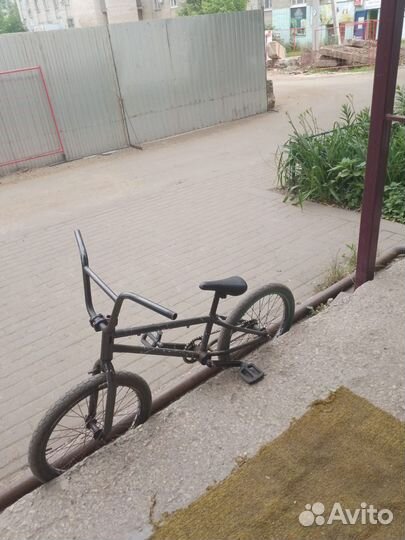 Трюковой велосипед BMX