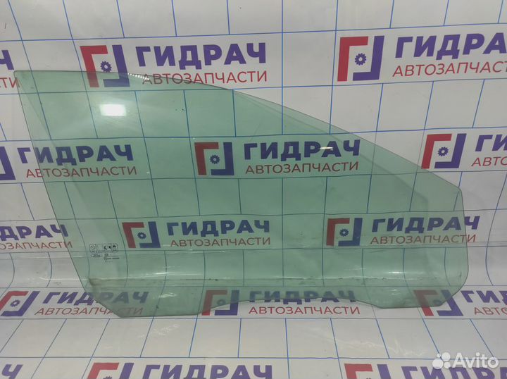 Стекло двери передней правой Ford Focus 2 1342622