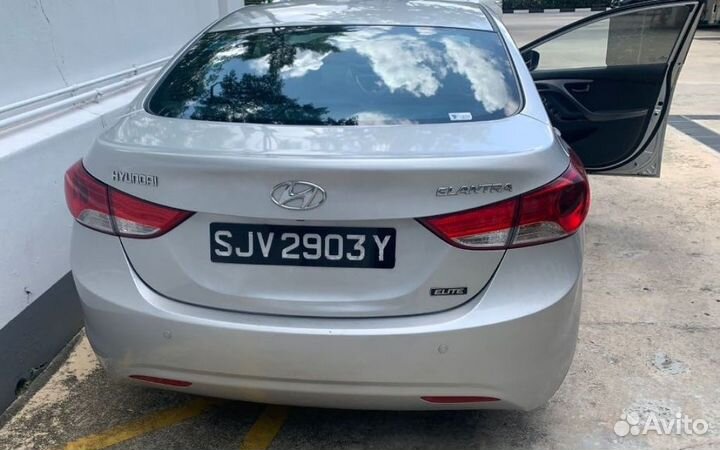 В разборе Hyundai Elantra (MD) 2012г. 1,6л