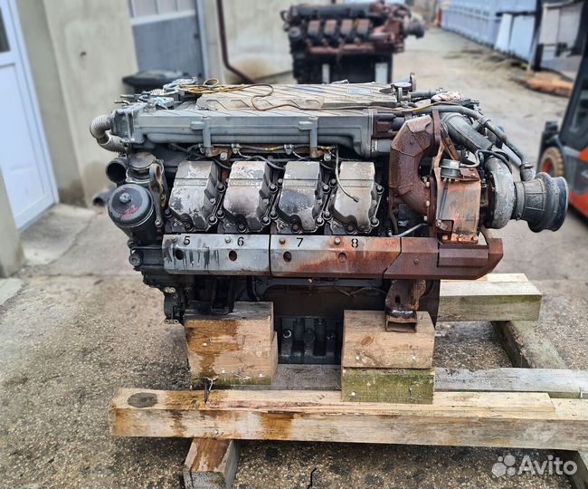 Двигатель Либхер D9508