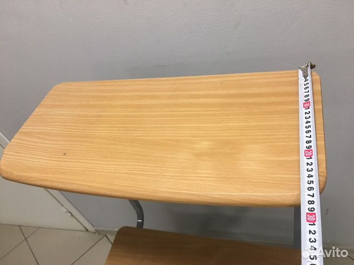 Стол для работы на компьюторе