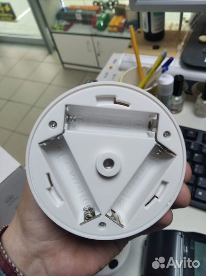 Смарт-штатив 360 градусов с датчиком движения