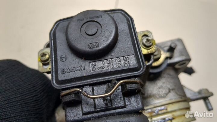 Заслонка дроссельная Audi A4 (B5), 1995