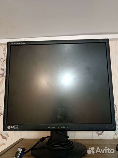 Монитор LG 19 дюймов