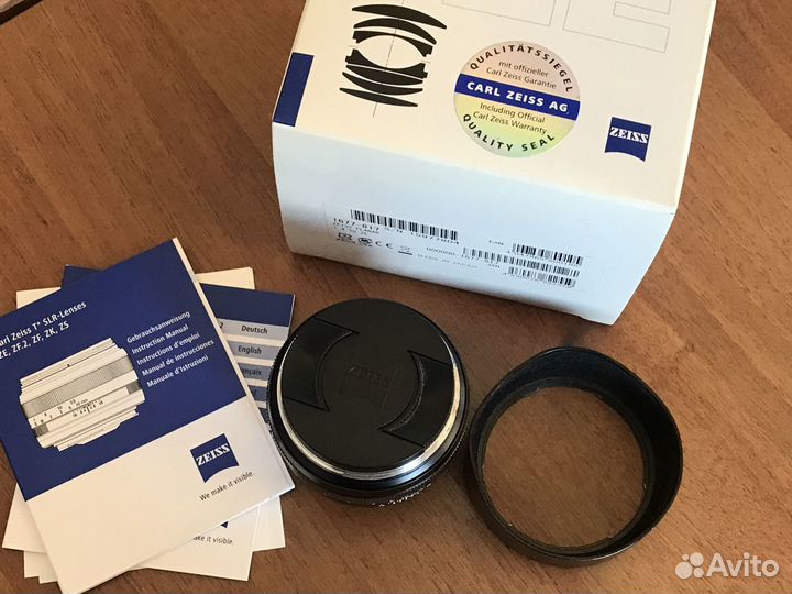 Объектив Carl Zeiss Planar T* 1.4/50 ZE