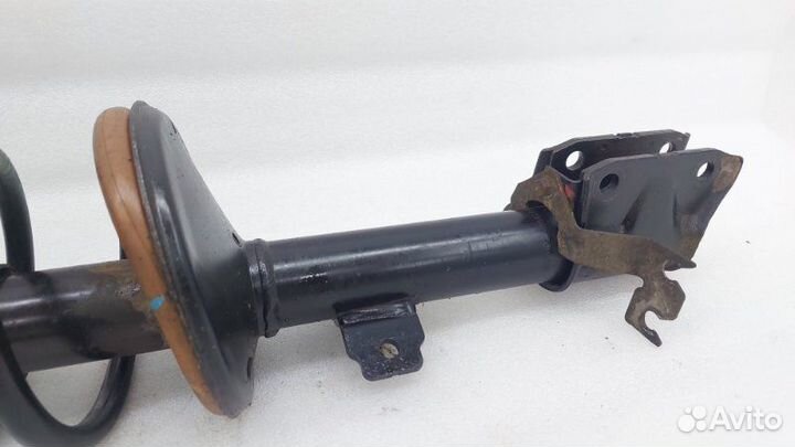 Амортизатор подвески передний Renault Duster HS