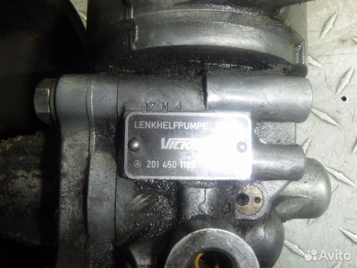 Насос гур Mercedes W201